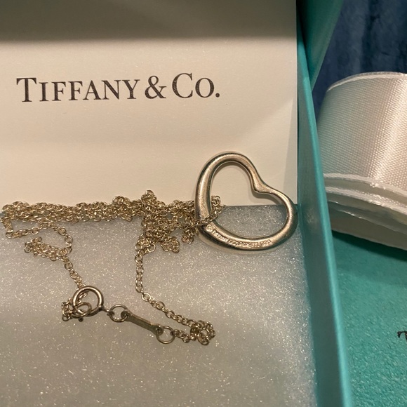 Tiffany & Co. Elsa Peretti Open Heart Pendant - Picture 4 of 6